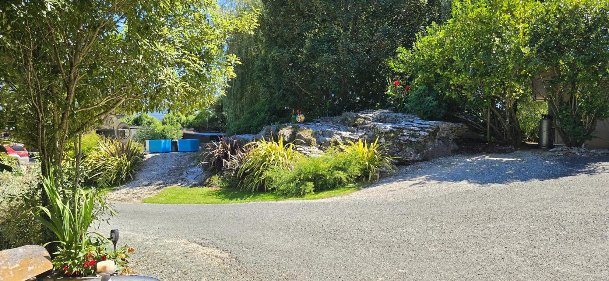 The Rocks Chalets Takaka Exterior photo