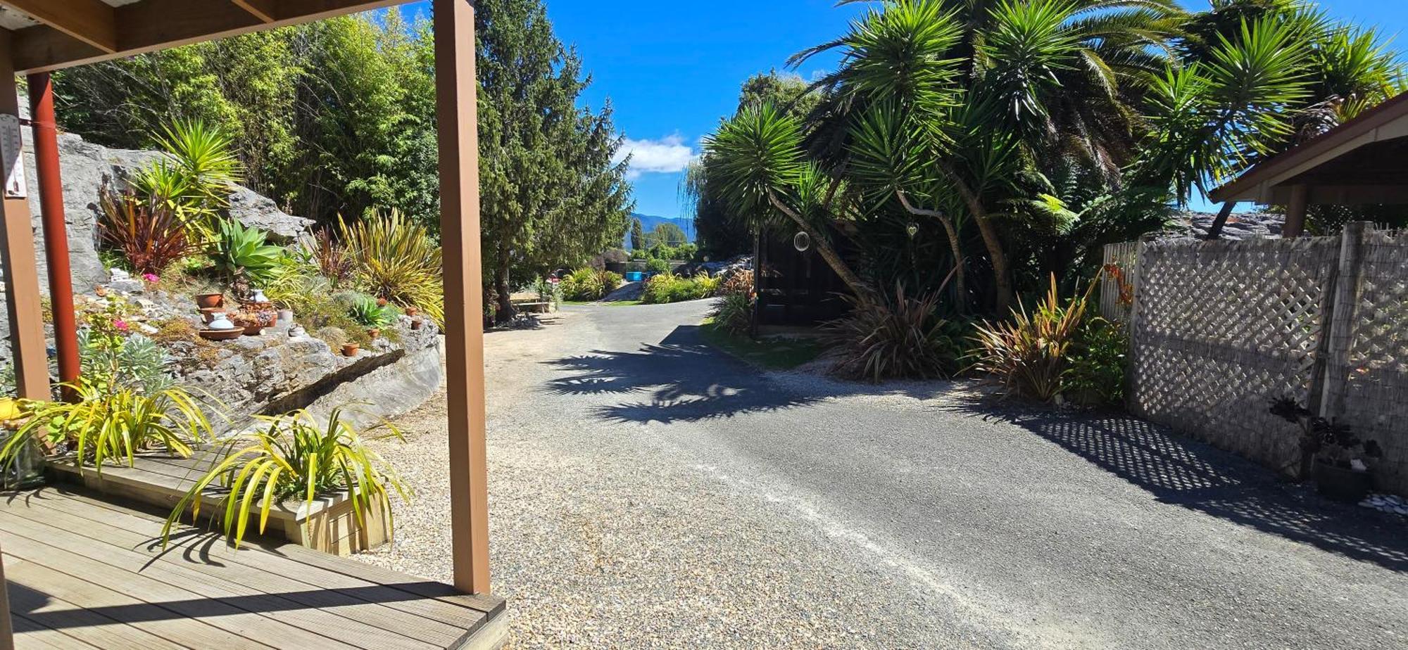 The Rocks Chalets Takaka Exterior photo