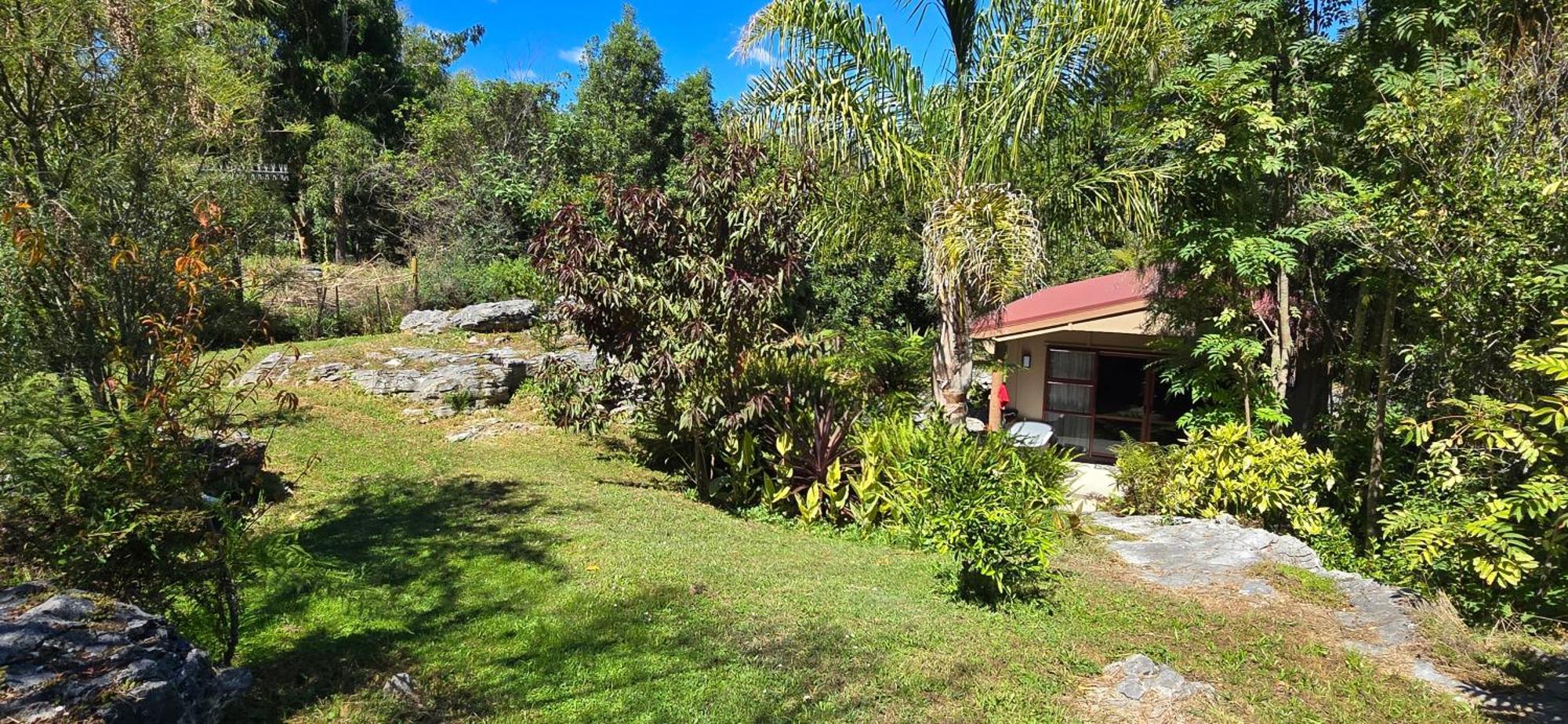 The Rocks Chalets Takaka Exterior photo