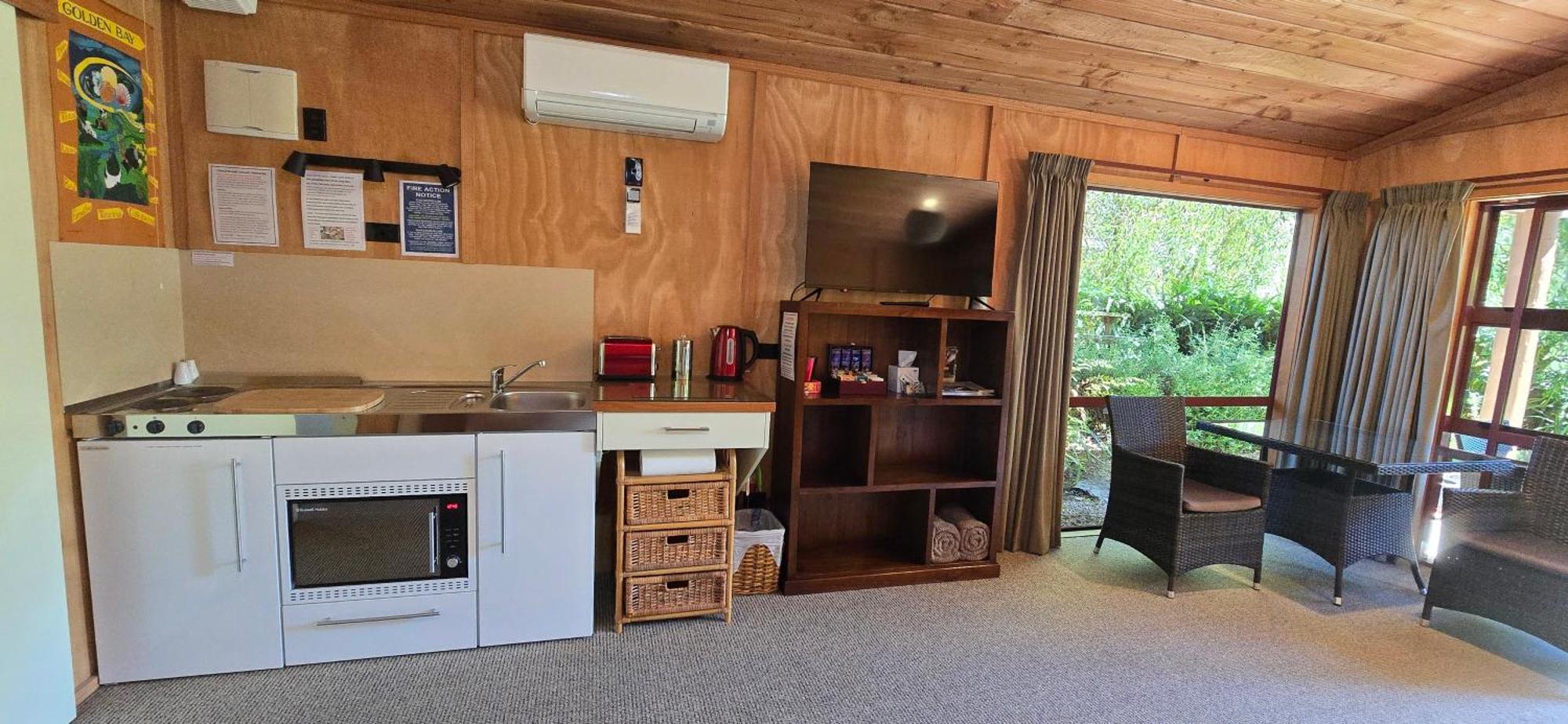 The Rocks Chalets Takaka Exterior photo